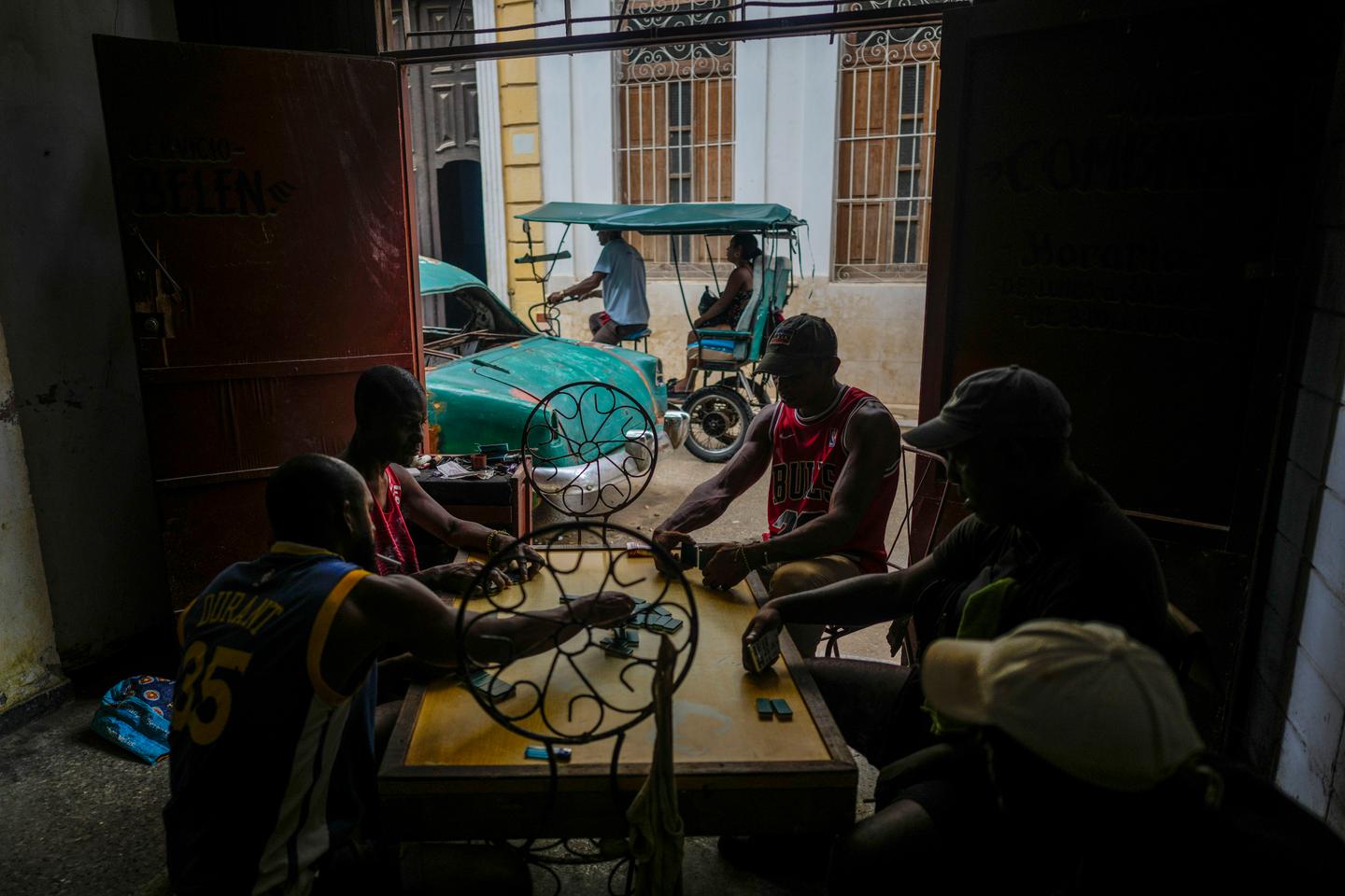 Cuba gets some electricity back after major blackout