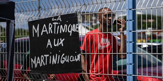A la Martinique, une nuit de violences urbaines avant une journée de blocages thumbnail