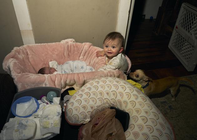 Maryon's daughter Zoey (right) meets Elayna at their home in Clarksville, Tennessee, on February 23, 2023.