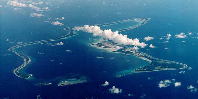 UK to revisit Chagos Islands deal after Trump brands it 'terrible'