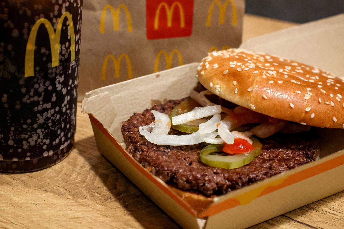 75 sickened as McDonald's severe E. Coli outbreak expands