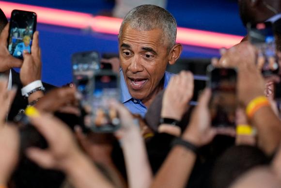 Barack Obama em um comício de campanha de Kamala Harris, em Clarkston, Geórgia, quinta-feira, 24 de outubro de 2024.
