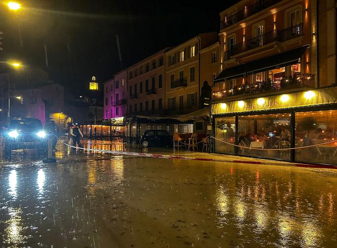 Em Saint-Tropez (Var), sábado, 26 de outubro de 2024 à noite.  