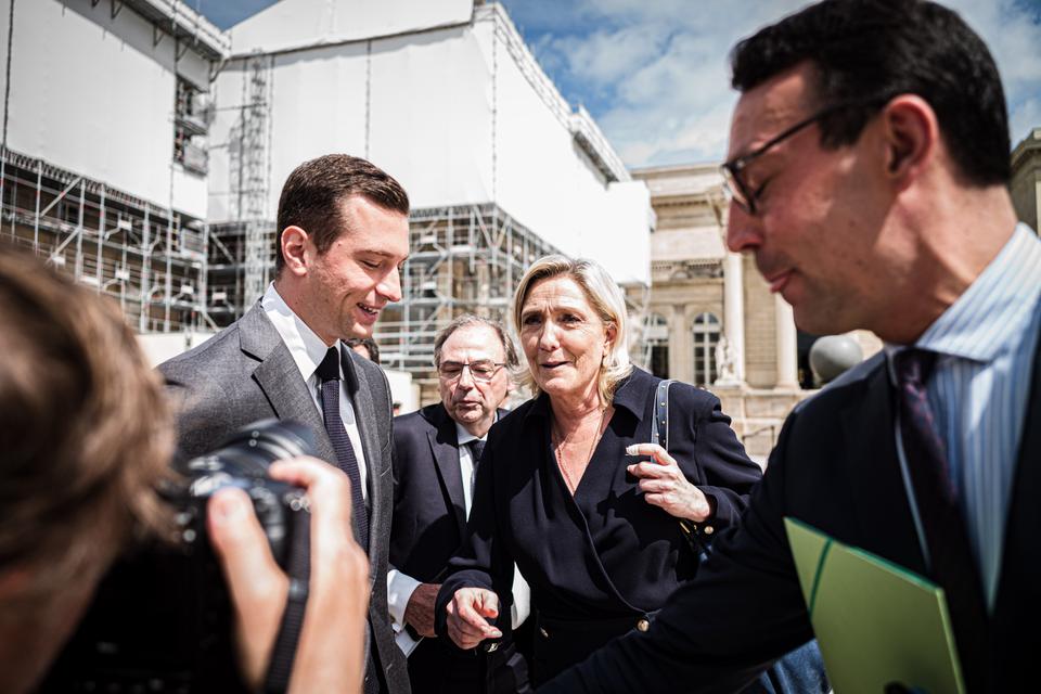 Bardella's contradiction of Le Pen on pensions confounds French far right
