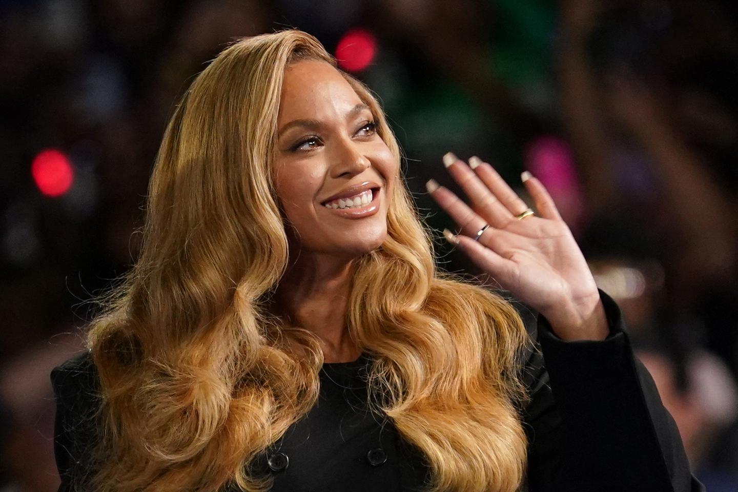 Early Grammy winners include Beyoncé, Kendrick Lamar, Charli XCX and late president Jimmy Carter