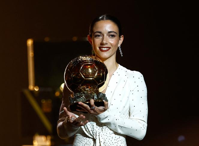Aitana Bonmati a remporté son deuxième Ballon d’or au Théâtre du Châtelet, à Paris, le 28 octobre 2024.