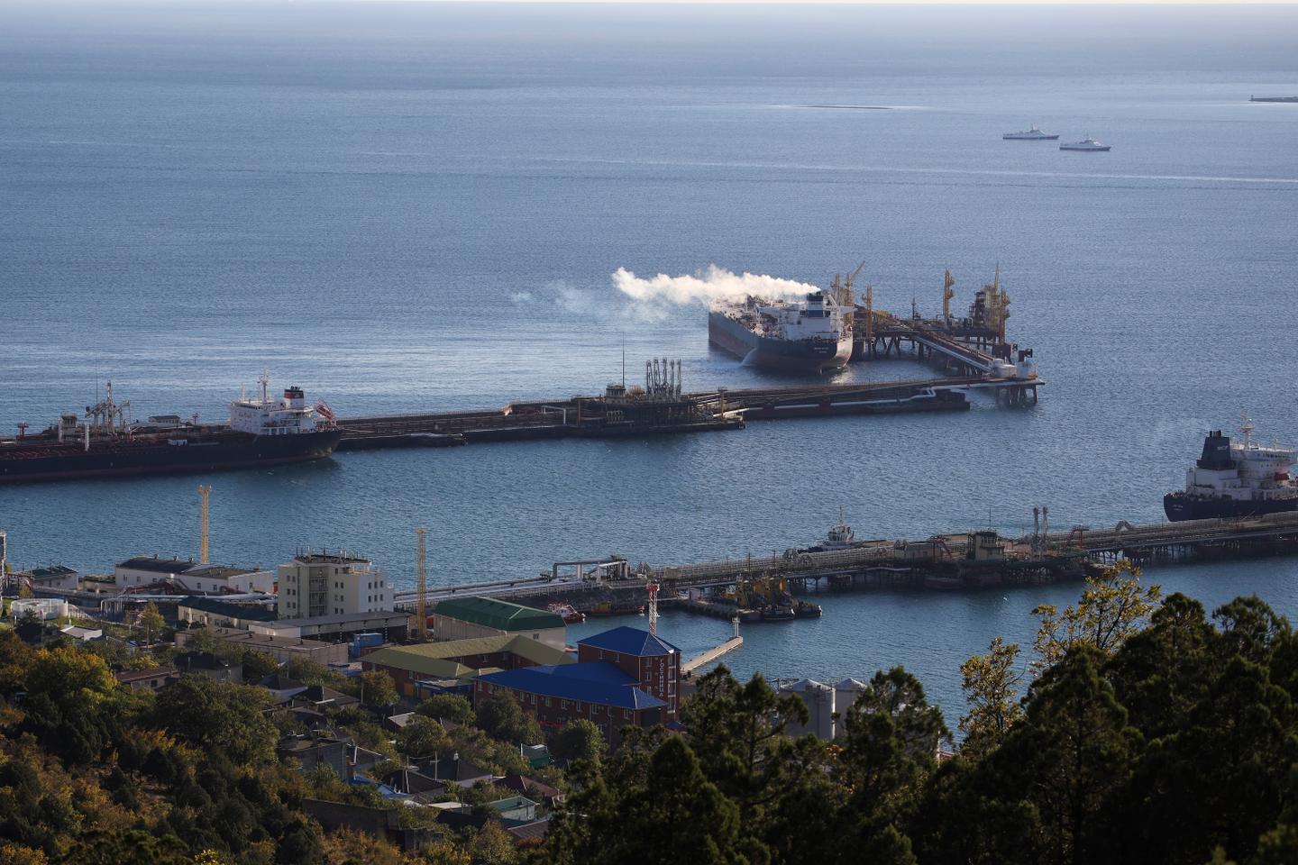 UK sanctions 135 oil tankers in Russia's shadow fleet