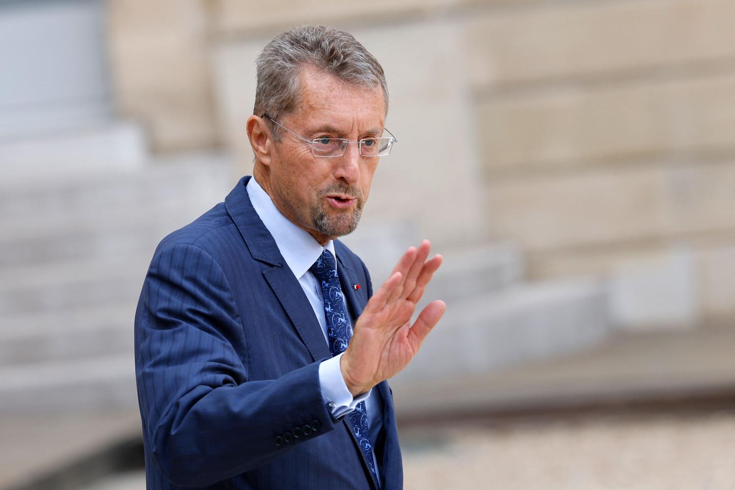 Former French intelligence chief to face extortion trial
