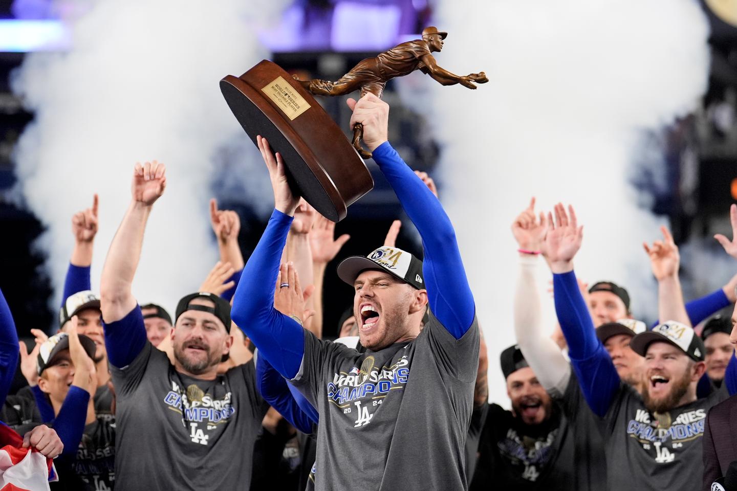 Dodgers win World Series in Game 5, overcome 5-run deficit to beat Yankees 7-6