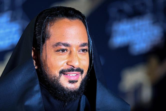Cantor Slimane durante cerimônia do NRJ Music Awards no Palais des Festivals, em Cannes, 1º de novembro de 2024. 