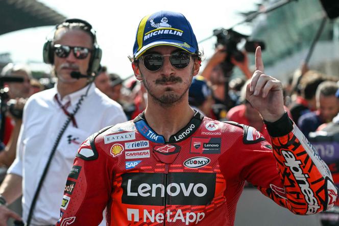 Francesco Bagnaia, após a vitória no GP da Malásia, no circuito de Sepang, domingo, 3 de novembro de 2024.