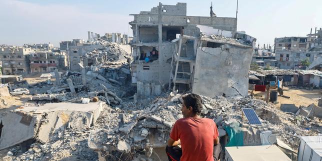 En train, guerre au Proche-Orient : le Hamas dit s’être réuni avec le Fatah au Caire pour « parler de la guerre à Gaza » thumbnail