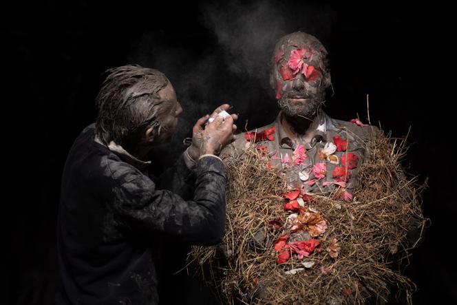 Olivier de Sagazan et David Wahl, au Théâtre du Champ-au-Roy de Guingamp (Côtes-d’Armor), en mai 2021.