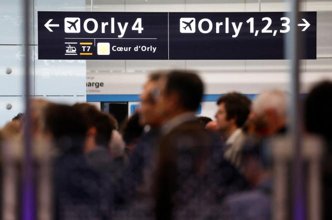 No aeroporto de Orly, ao sul de Paris, 19 de junho de 2024. 