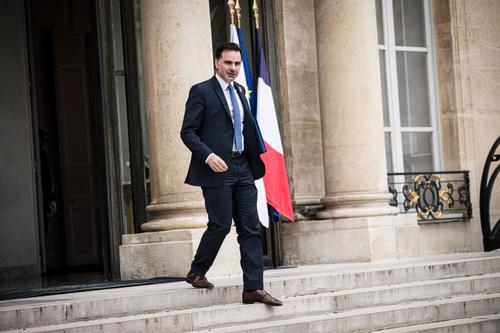 Retraites : le gouvernement renonce au gel des pensions