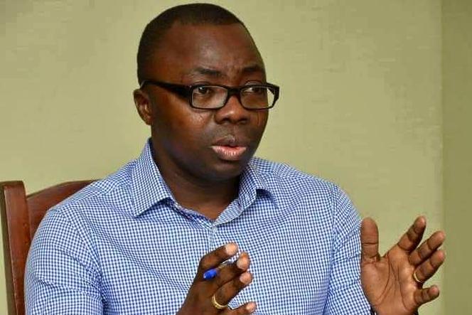 Professor de direito e defensor dos direitos humanos Joël Aïvo.