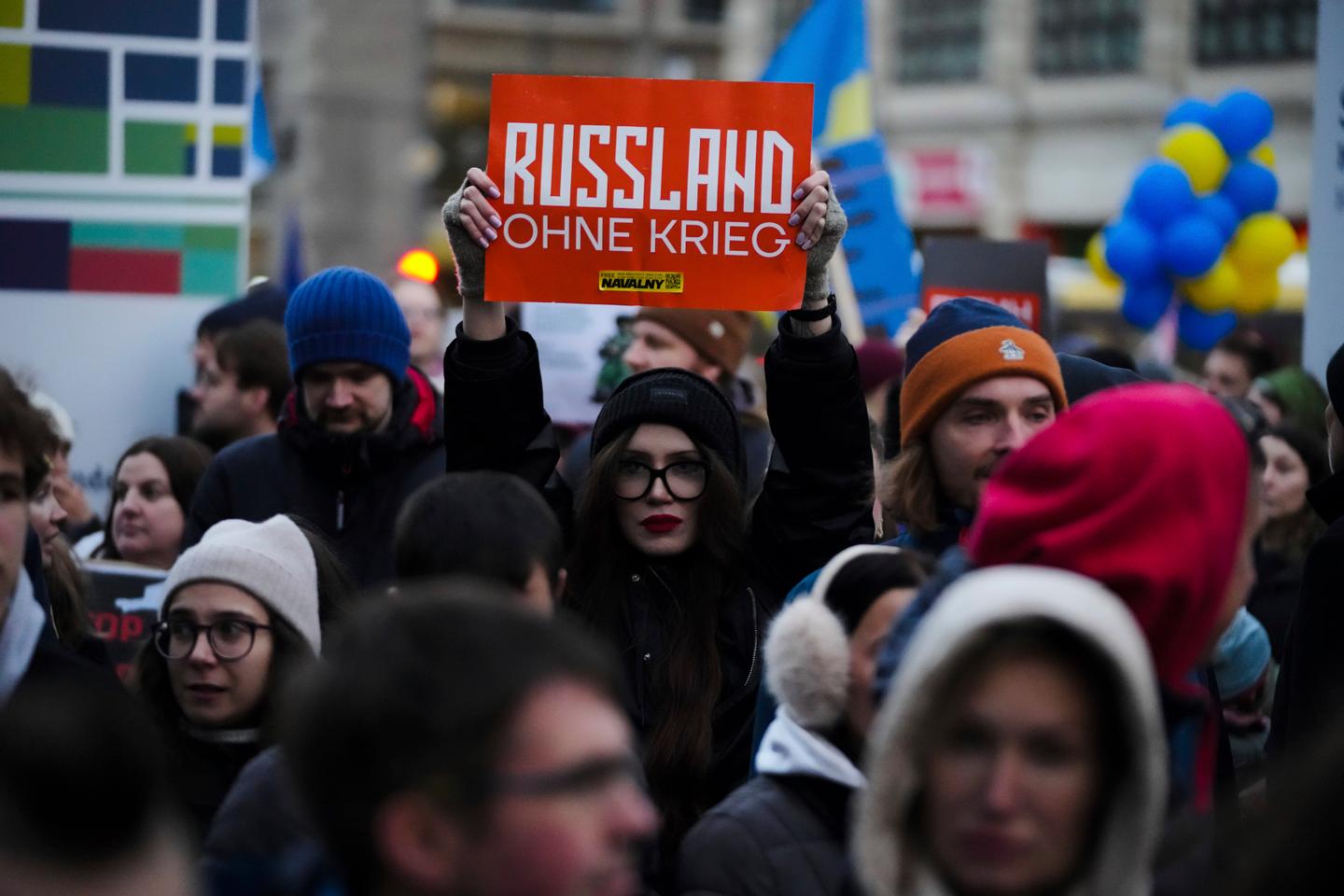 Russia's new diaspora rallies against Putin in Berlin