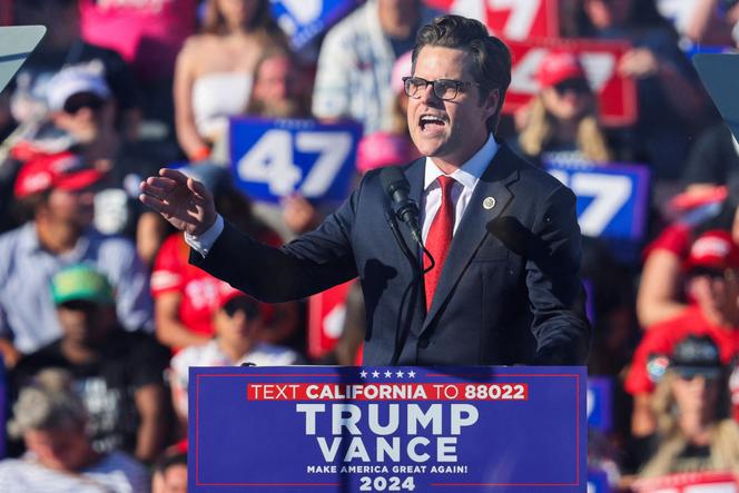 Matt Gaetz durante um comício de campanha de Donald Trump em Coachella, Califórnia, 12 de outubro de 2024.