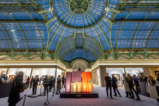 Vue générale de la foire FAB Paris, au Grand Palais, en novembre 2024.
