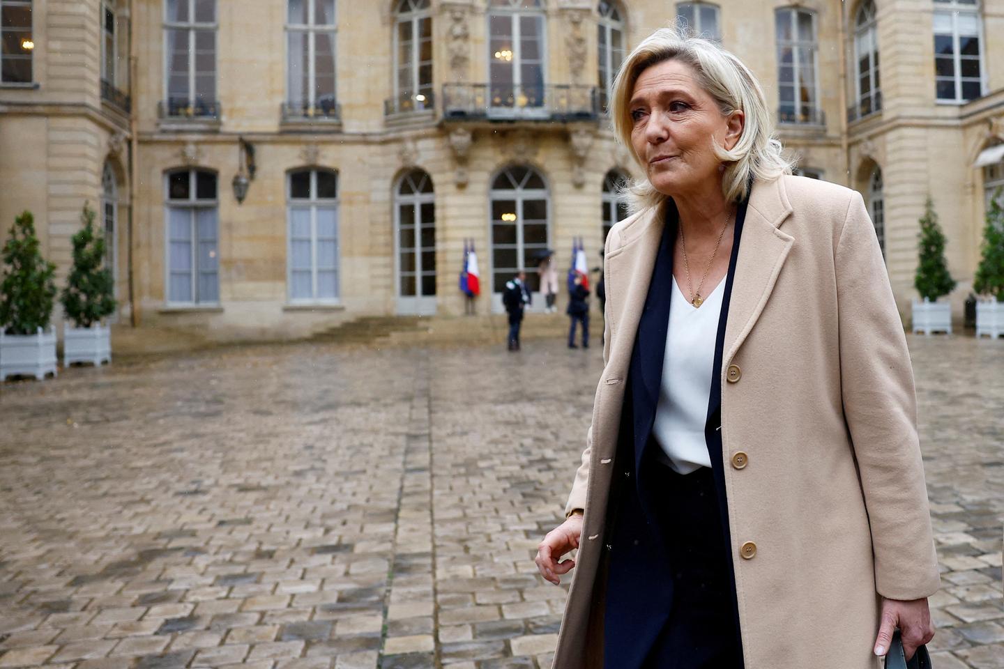 ‘Le Pen relishes kingmaker role, holding Barnier’s fate in her hands’