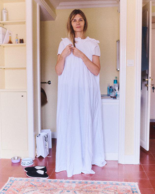 Marina Hands, en costume de répétition, à la Comédie-Française, le 30 octobre 2024.
