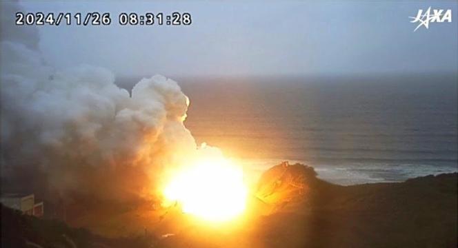 Incendie au centre spatial de Tanegashima (Japon), sur une image tirée d’une caméra de surveillance de l’Agence d’exploration aérospatiale japonaise, le 26 novembre 2024.