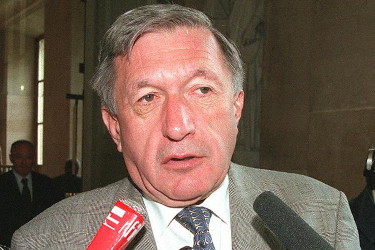 フランス共産党の人物で1988年の大統領選挙の元候補者アンドレ・ラジョワニ氏が死去