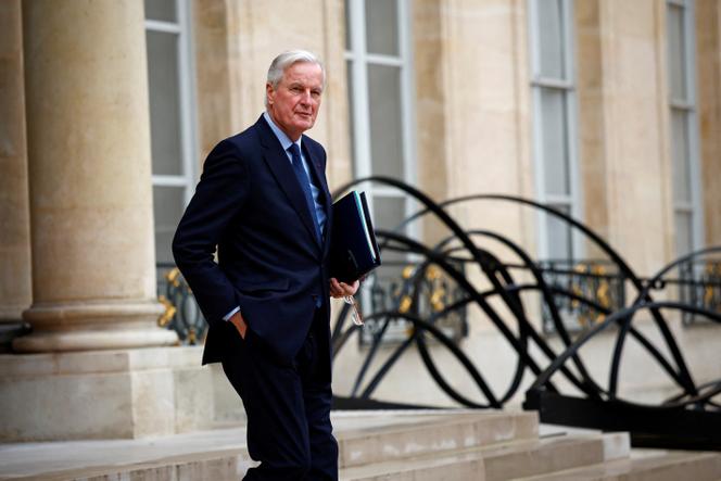 Michel Barnier leaves the Elysée Palace, in Paris, Wednesday November 27, 2024.
