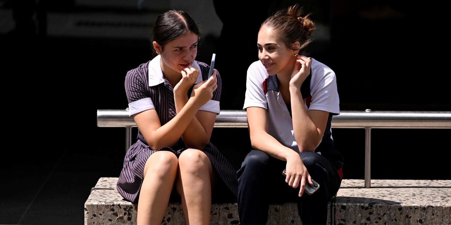 En Australie, les débuts balbutiants de l’interdiction des réseaux sociaux aux moins de 16 ans