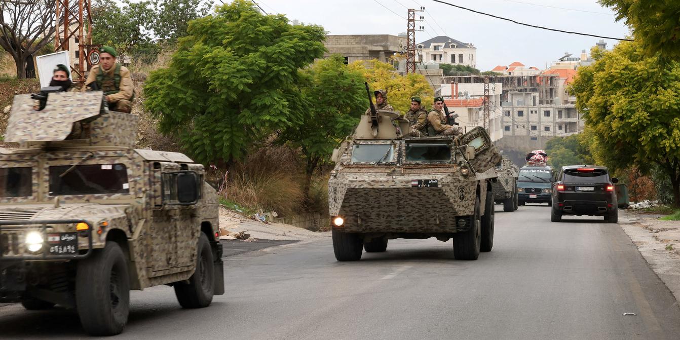 商品画像：30 Years of Military Vehicles in Lebanon | HLJ.com 3