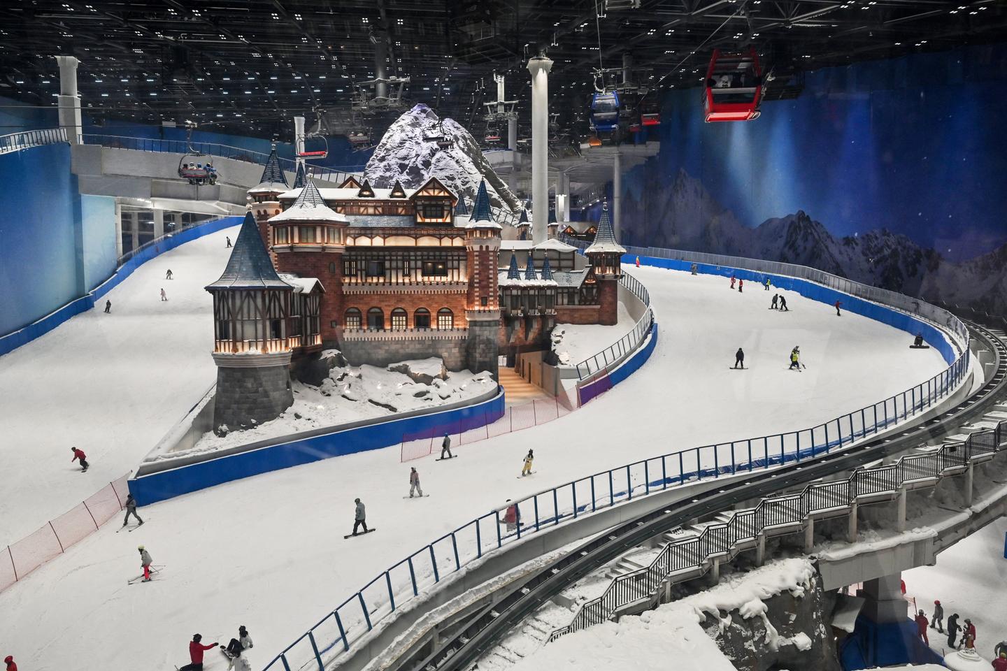 On the slopes of the world's largest indoor ski resort in Shanghai, fun is more important than the climate