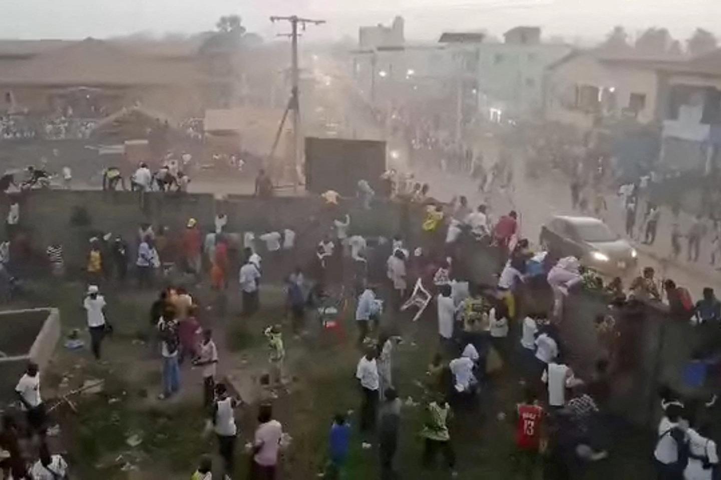 Guinea: Stampede at football match leaves 56 dead