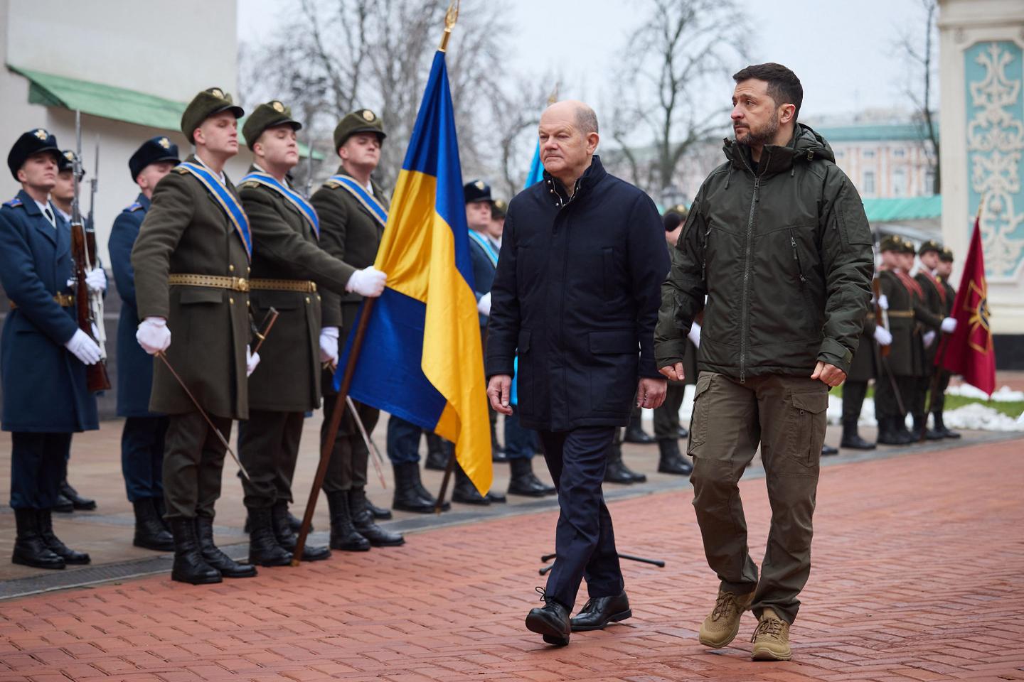 Zelenskiy Heads to Paris for Notre-Dame Reopening, Possible Talks with Trump