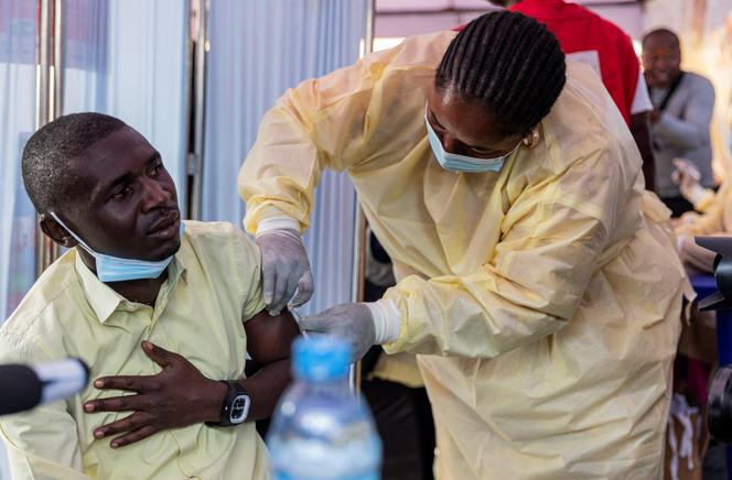 Vaccination contre le virus monkeypox, dans un hôpital de Goma, en République démocratique du Congo, le 5 octobre 2024. 