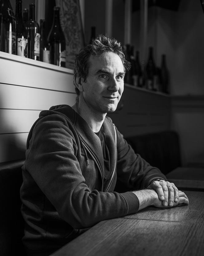 L’œnologue Mathieu Apffel, à Paris, le 26 novembre 2024.