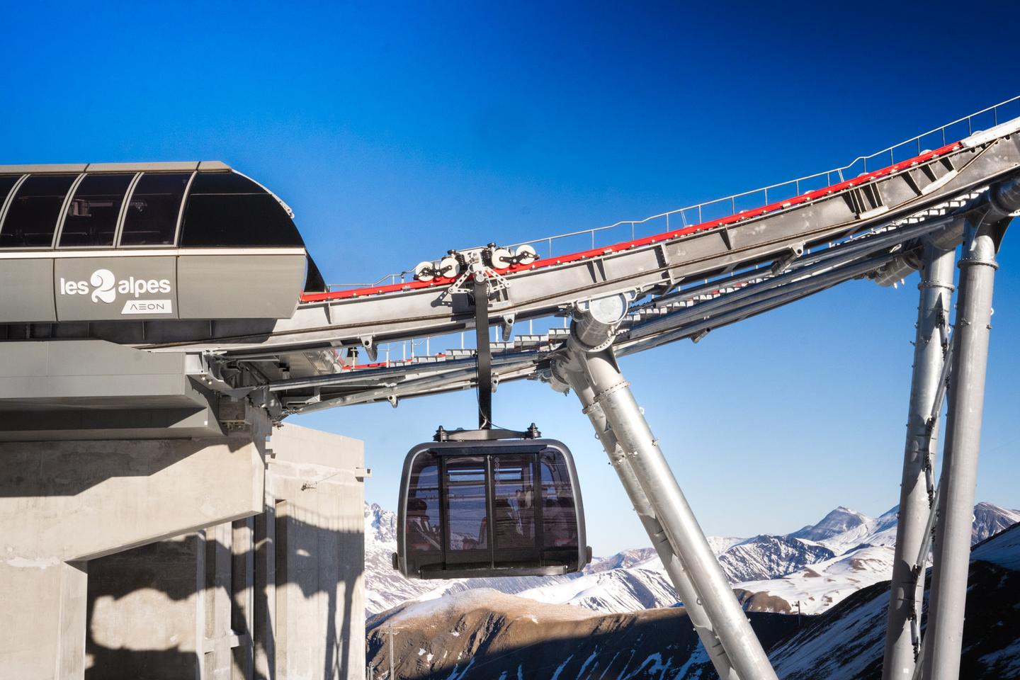 Aux Deux-Alpes, un nouveau téléphérique colossal pour prolonger la « fuite en avant » de...