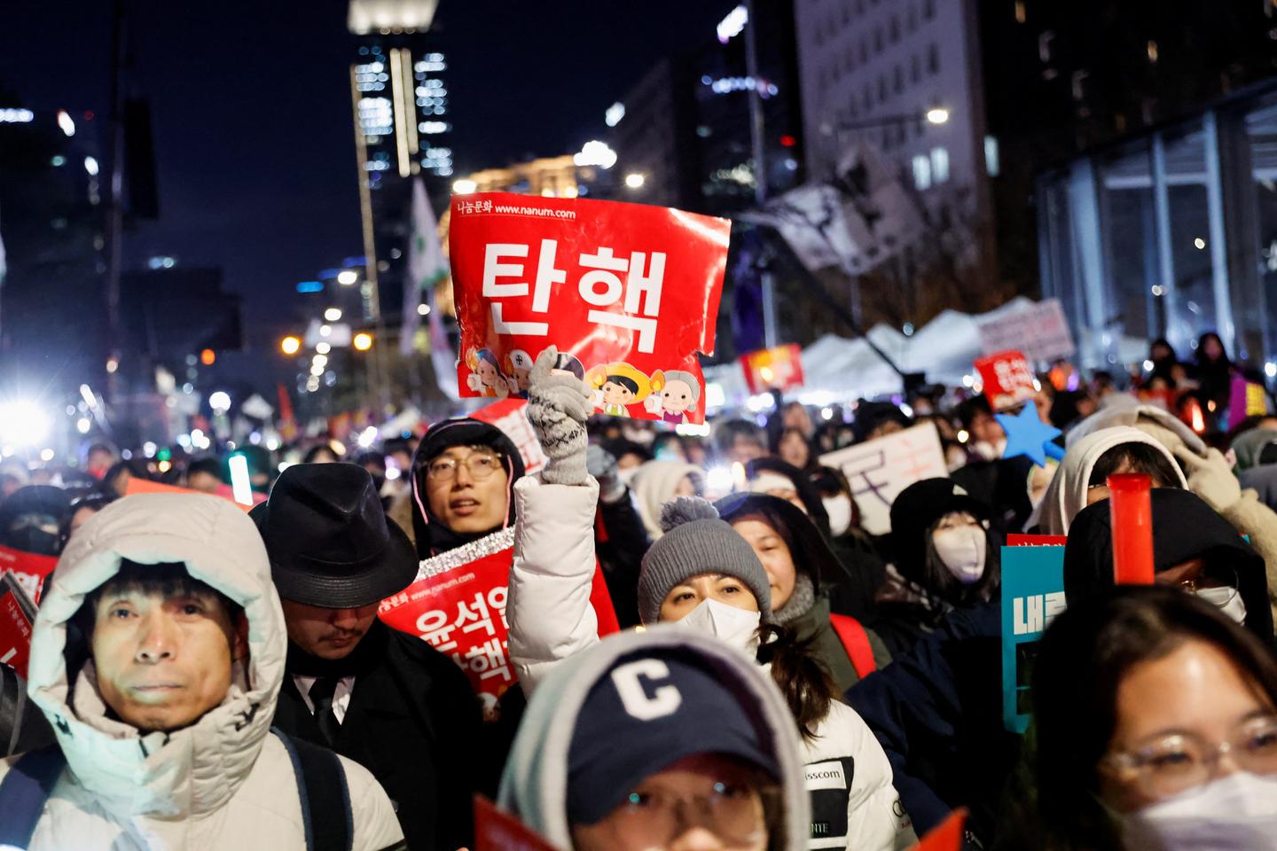 South Korea sinks further into political uncertainty