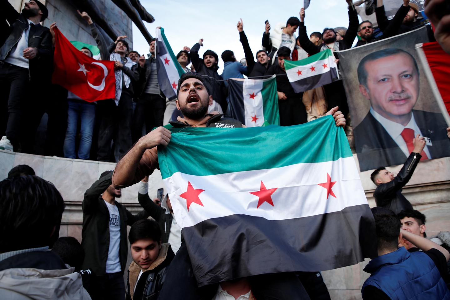 Syria: Turkey 'supports' the Syrian opposition movement, 'but does not truly control it'