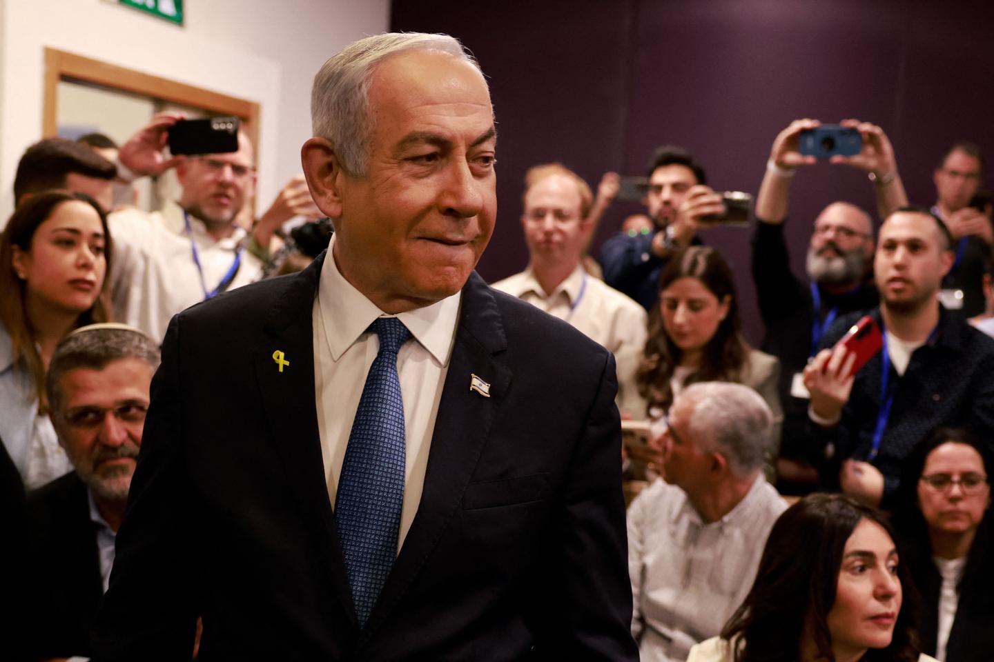 Israel's PM Netanyahu in court to testify in corruption trial