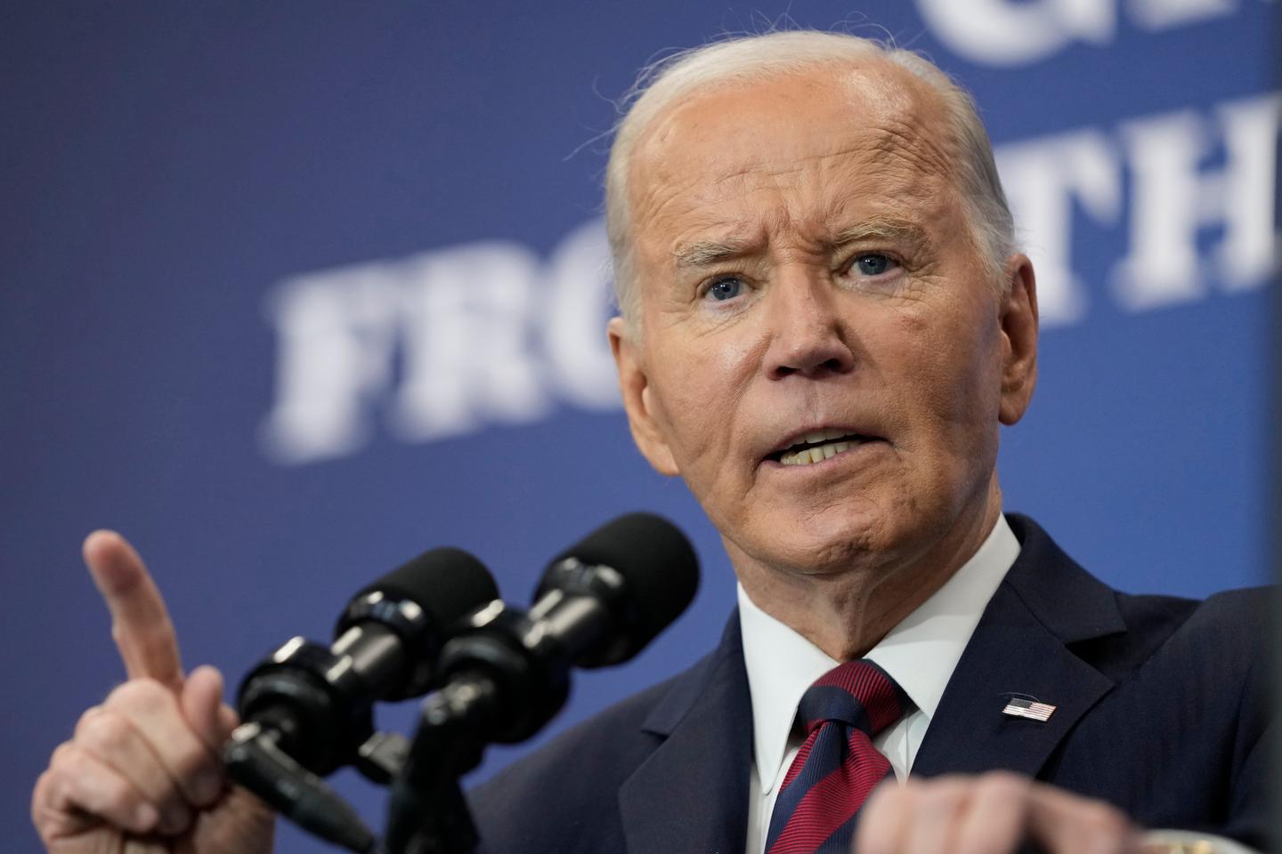 Biden says Trump's economic plan will be a 'disaster'