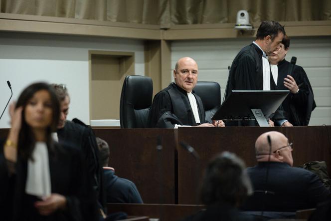 Nicolas Bessone, procurador público de Marselha, durante a acusação do Ministério Público no julgamento do desabamento da rue d'Aubagne, 12 de dezembro de 2024.