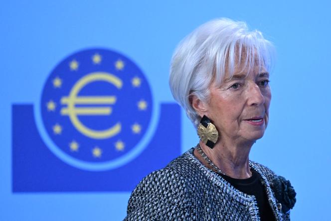 Christine Lagarde, Presidente do Banco Central Europeu (BCE), durante uma conferência de imprensa sobre a política monetária da zona euro, na sede do BCE em Frankfurt am Main, oeste da Alemanha, 12 de dezembro de 2024.