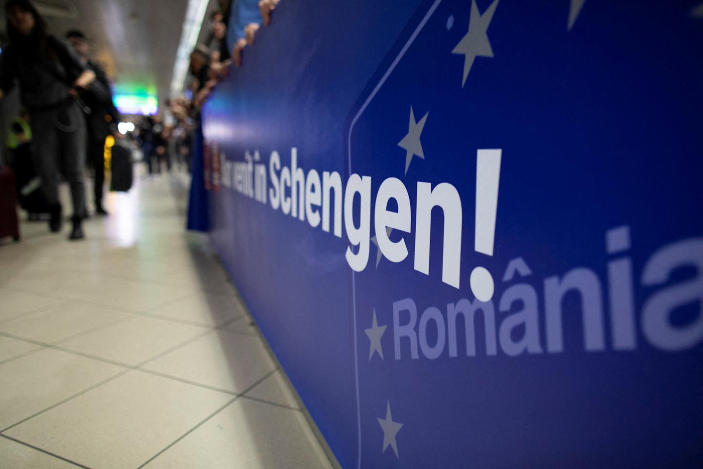 EU states agree full Schengen accession for Bulgaria and Romania
