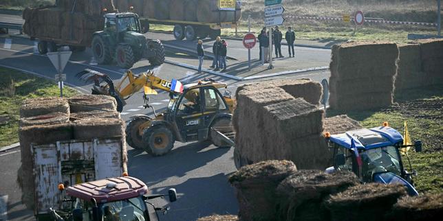 Colère des agriculteurs : depuis la Pologne, Emmanuel Macron critique l’accord avec le Mercosur ; la FNSEA menace de « se remettre en action rapidement »