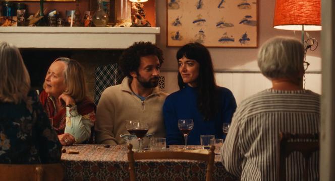 Henri (William Lebghil) et Nora (Vimala Pons) dans « Le Beau Rôle », de Vincent Rodenbach.