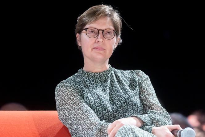   Delphine Labail no Congresso de Prefeitos organizado pela Associação de Prefeitos da França (AMF), em Paris, 22 de novembro de 2022. 