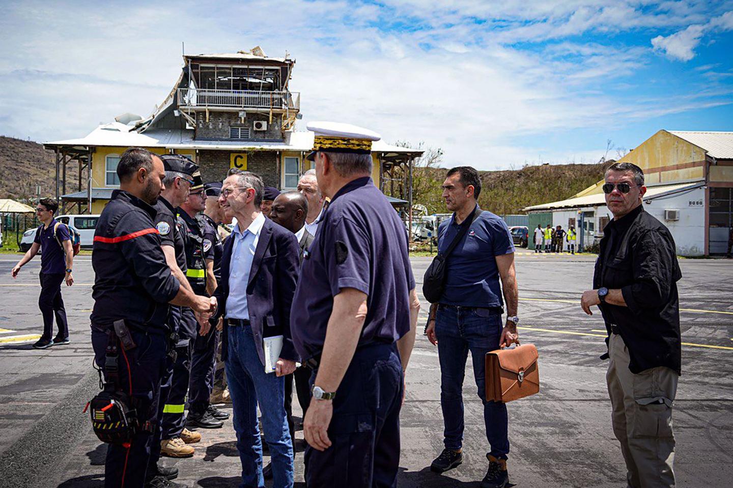 French government scrambles to aid cyclone-struck Mayotte