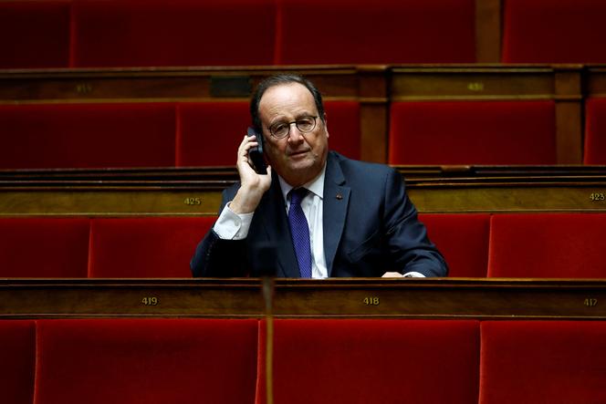 François Hollande at the National Assembly, December 16, 2024. 