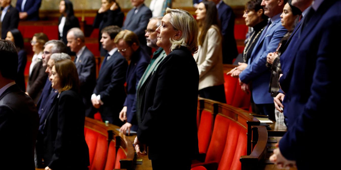 France getting out of its political crisis implies neutralizing the extremes '