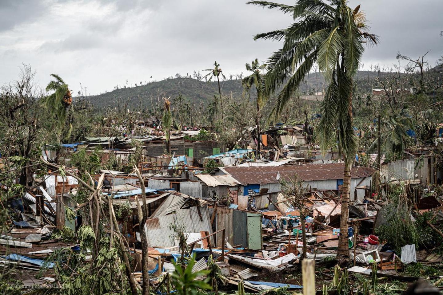 Mayotte: 'The feared human toll of the disaster is the result of a policy of abandonment on social issues'